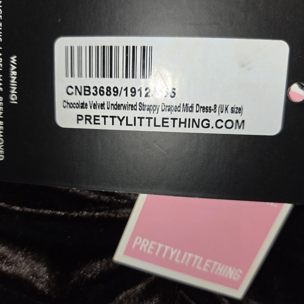 Prettylittlething - Picture 4 of 5